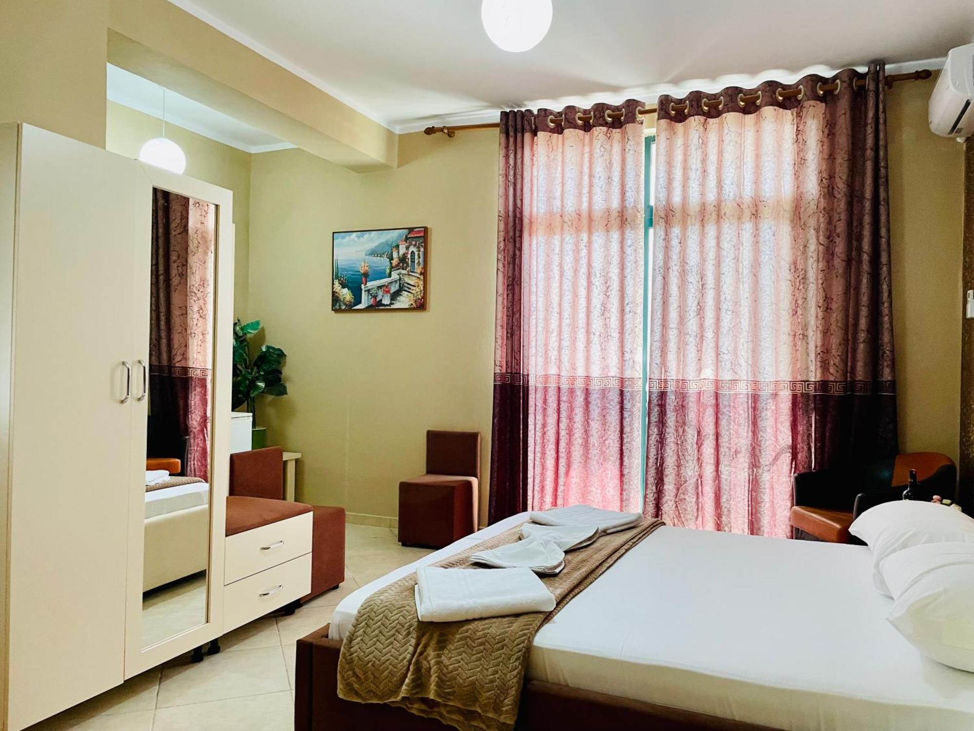 Vila3 Hotel Vlora Szoba fotó